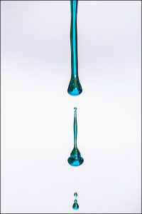 blaue Tropfen